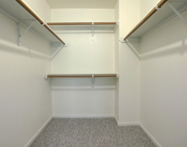 308 Blackson Ave - Photo Thumbnail 12