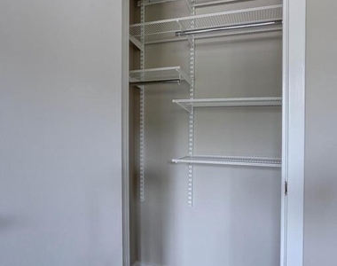 8906 Battery Place - Photo Thumbnail 10