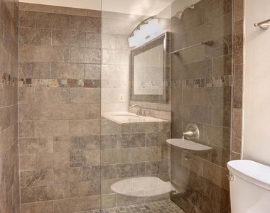 8906 Battery Place - Photo Thumbnail 7
