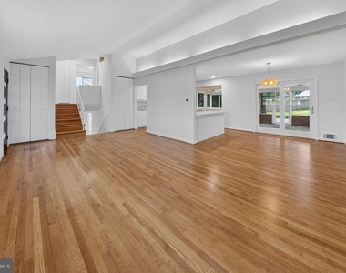 9902 Carnegie Terrace - Photo Thumbnail 5