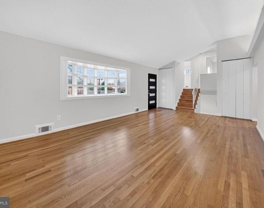 9902 Carnegie Terrace - Photo Thumbnail 4