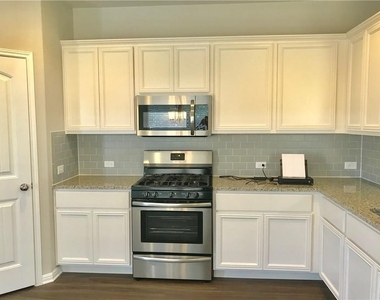 1225 Fairhaven Gtwy - Photo Thumbnail 6