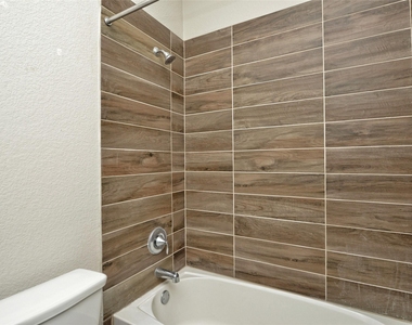 3724 Lunet Ring Way - Photo Thumbnail 21