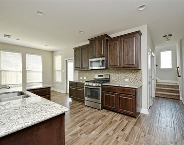 3724 Lunet Ring Way - Photo Thumbnail 5
