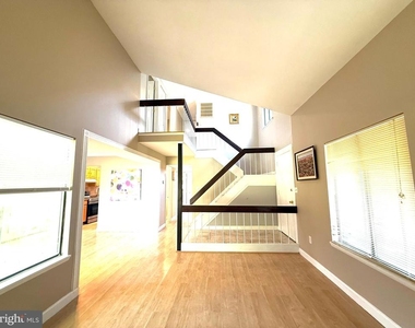 14713 Flints Grove - Photo Thumbnail 4