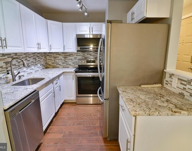 13111 Wonderland Way - Photo Thumbnail 11