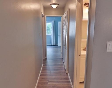 13111 Wonderland Way - Photo Thumbnail 17