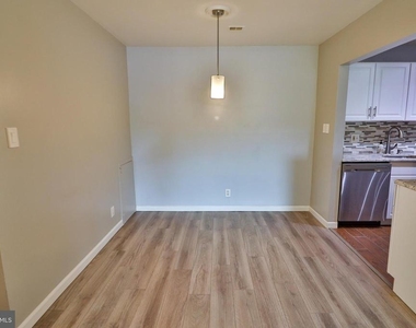 13111 Wonderland Way - Photo Thumbnail 9