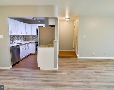 13111 Wonderland Way - Photo Thumbnail 6