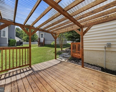13131 Clarksburg Square Road - Photo Thumbnail 44
