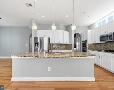 13131 Clarksburg Square Road - Photo Thumbnail 8