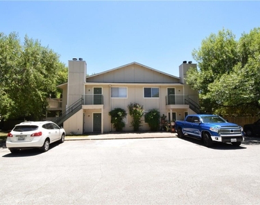 10811 Lanshire Dr - Photo Thumbnail 21