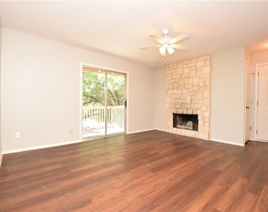 10811 Lanshire Dr - Photo Thumbnail 1