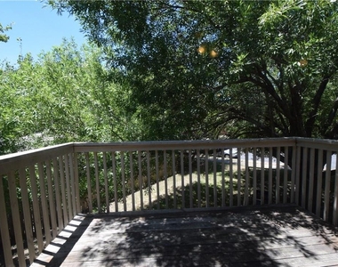 10811 Lanshire Dr - Photo Thumbnail 18