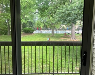 10300 Westlake Drive - Photo Thumbnail 6