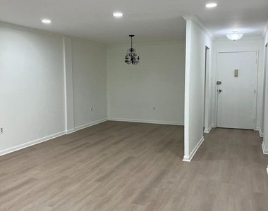 10300 Westlake Drive - Photo Thumbnail 11