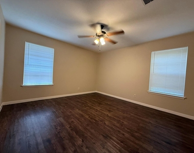 5906 Mountainclimb Dr - Photo Thumbnail 21