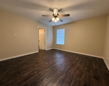 5906 Mountainclimb Dr - Photo Thumbnail 26