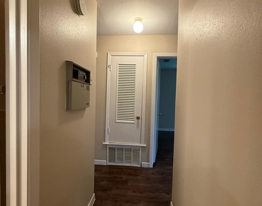 5906 Mountainclimb Dr - Photo Thumbnail 15