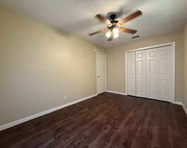 5906 Mountainclimb Dr - Photo Thumbnail 20