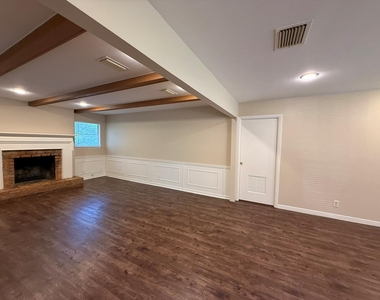 5906 Mountainclimb Dr - Photo Thumbnail 10