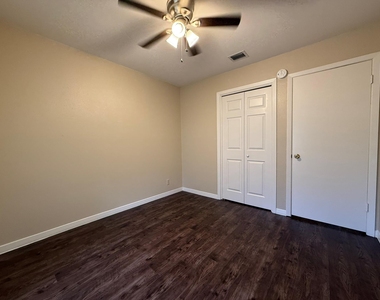 5906 Mountainclimb Dr - Photo Thumbnail 18
