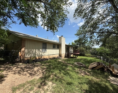 5906 Mountainclimb Dr - Photo Thumbnail 32