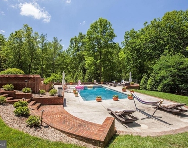 9909 Avenel Farm Drive - Photo Thumbnail 23