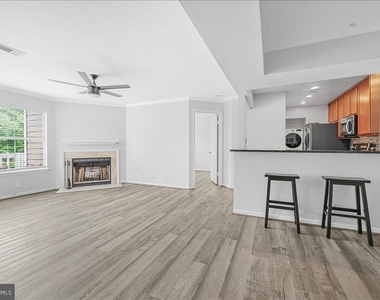 5820 Inman Park Circle - Photo Thumbnail 2