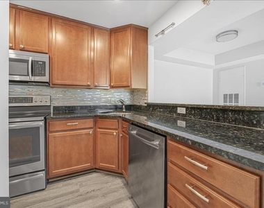 5820 Inman Park Circle - Photo Thumbnail 8