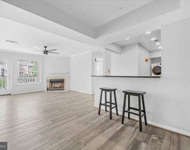 5820 Inman Park Circle - Photo Thumbnail 3