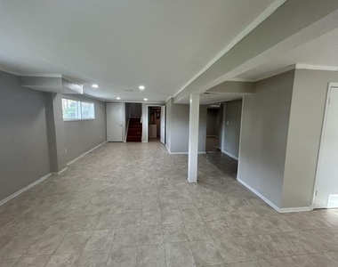 328 W Edmonston Drive - Photo Thumbnail 13