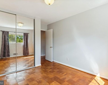 10631 Montrose Avenue - Photo Thumbnail 25