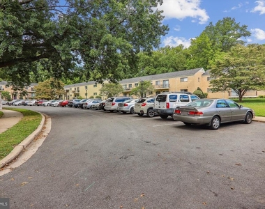 10631 Montrose Avenue - Photo Thumbnail 3