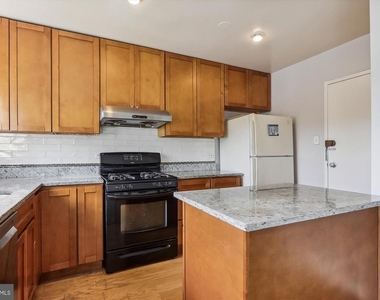 10631 Montrose Avenue - Photo Thumbnail 17