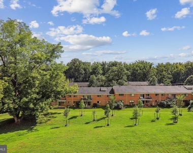 10631 Montrose Avenue - Photo Thumbnail 36
