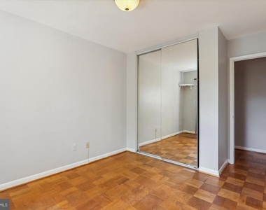 10631 Montrose Avenue - Photo Thumbnail 24