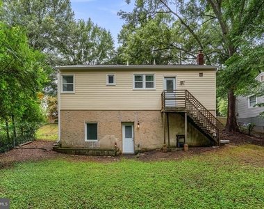 18 Grandin Circle - Photo Thumbnail 35