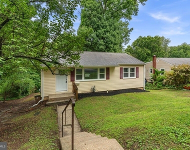 18 Grandin Circle - Photo Thumbnail 33