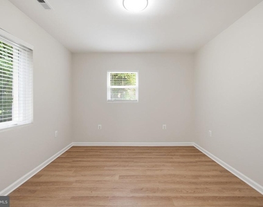 18 Grandin Circle - Photo Thumbnail 29