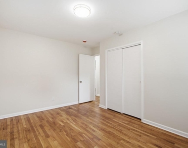 18 Grandin Circle - Photo Thumbnail 10