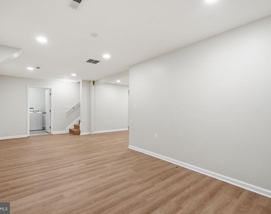 18 Grandin Circle - Photo Thumbnail 19