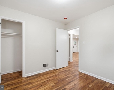 18 Grandin Circle - Photo Thumbnail 14