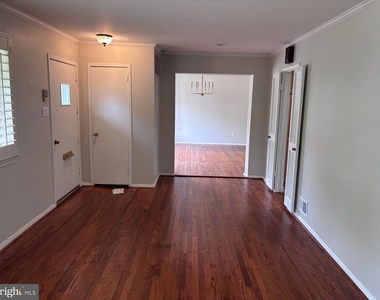 701 Robert Road - Photo Thumbnail 3