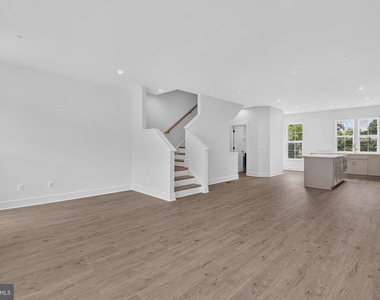 5015 Dulcet Drive - Photo Thumbnail 21