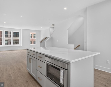 5015 Dulcet Drive - Photo Thumbnail 16