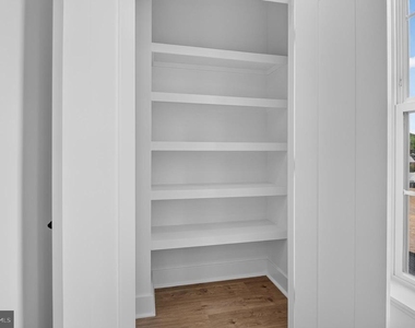 5015 Dulcet Drive - Photo Thumbnail 13