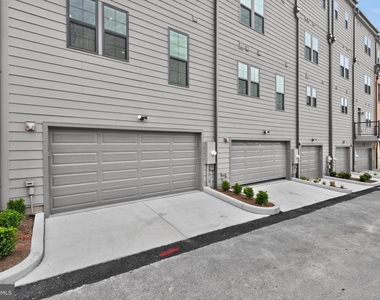 5015 Dulcet Drive - Photo Thumbnail 2