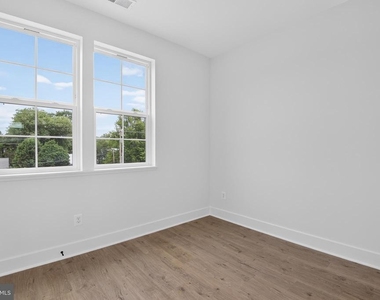 5015 Dulcet Drive - Photo Thumbnail 36