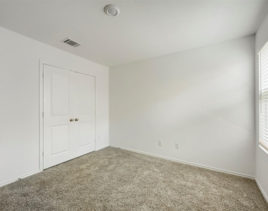 120 Milliner Loop - Photo Thumbnail 10